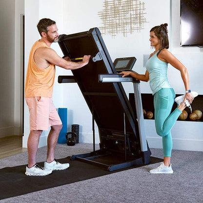 Light-Commercial Treadmill TR5500iM